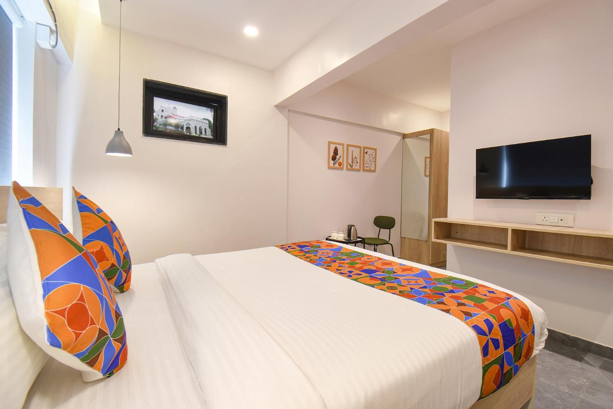 Fabhotel Olive Suite Pune Bagian luar foto